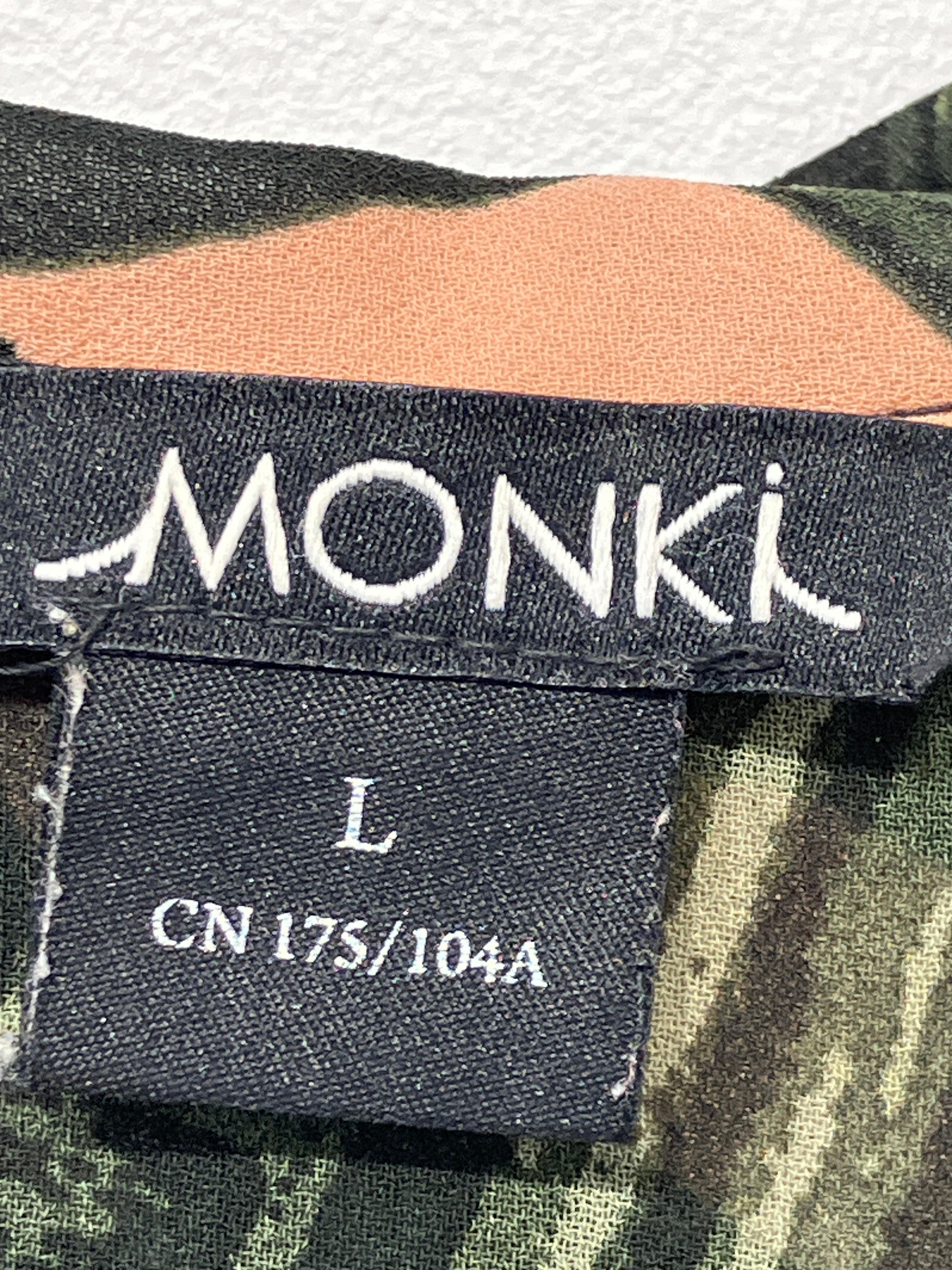 Monki Top